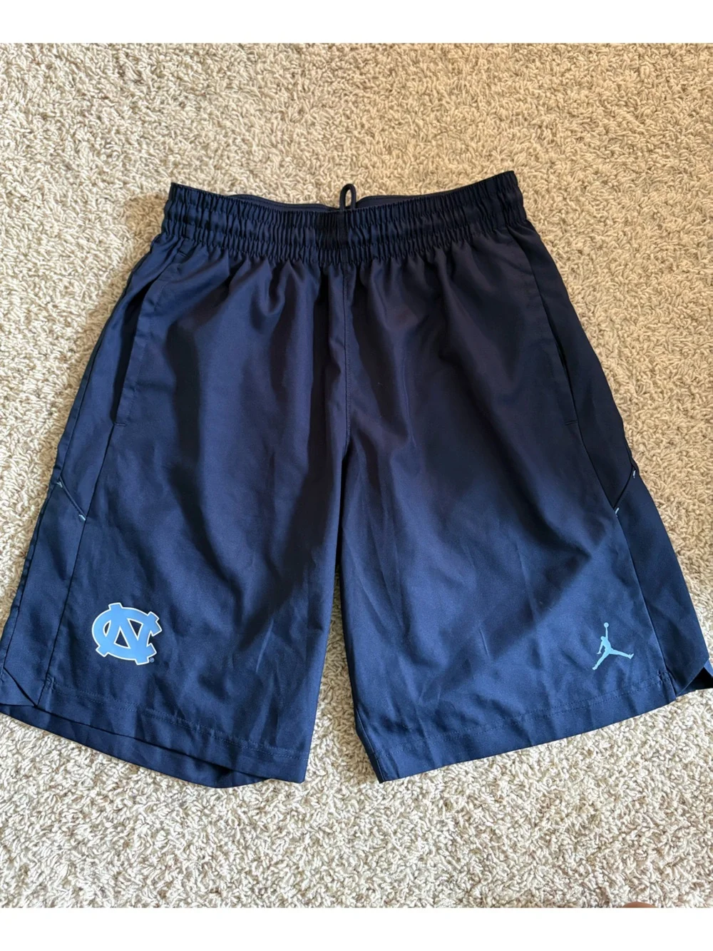 Jordan UNC Tar Heels Mens M Blue Athletic Shorts